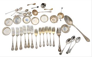 Sterling Silver Lot, of miscellaneous forks and spoons to include 5 dinner forks, 6 fish forks, 1 fish serving fork, 3 teaspoons, 1 large place spoon,