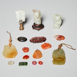 Collection Chinese jade and hardstone objects