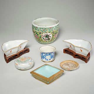 Group (6) Chinese enameled porcelain objects