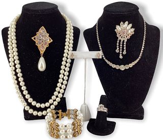 Clear Rhinestone and Faux Pearl Fashion Jewelry