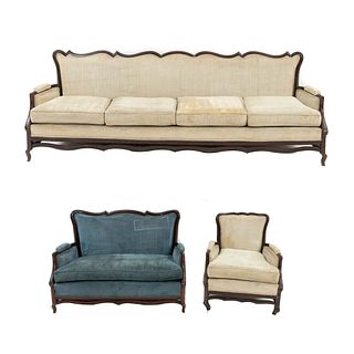 Sala. SXX. Estructura de madera con tapicería textil en color azul y beige. Consta de: sofá de 4 plazas, love seat y sillón. Piezas: 3