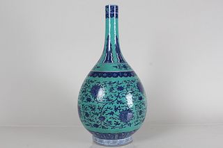 A Chinese Ancient-framing Porcelain Fortune Vase 