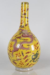 A Chinese Dragon-decorating Narrow-opening Porcelain Fortune Vase 
