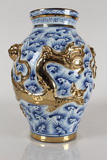A Chinese Massive Ancient-framing Plated Blue and White Porcelain Vase