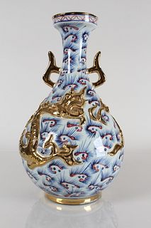A Chinese Duo-handled Dragon-decorating Plated Porcelain Fortune Vase 