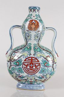 A Chinese Duo-handled Ancient-framing Fortune Porcelain Vase 