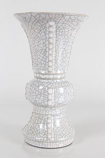 A Chinese Crackglaze Porcelain Fortune Vase 