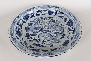 A Chinese Dragon-decorating Blue and White Porcelain Fortune Plate