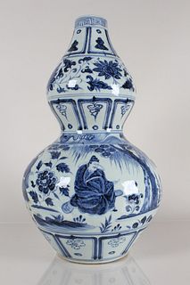 A Chinese Story-telling Calabash-fortune Blue and White Porcelain Vase 