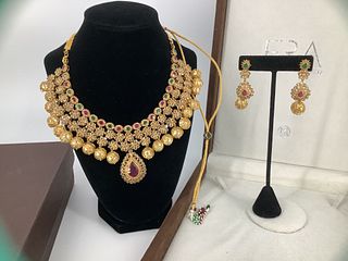 Stunning High Kt Yellow Gold & Gemstone Jewelry Set