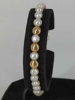 14kt Yellow Gold & Button Pearl Bracelet