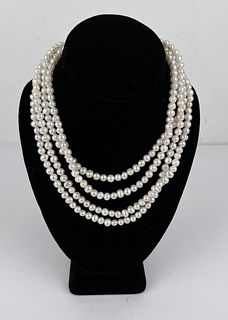 Stunning Tahitian White Pearl Necklace