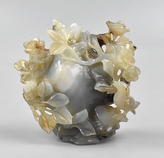 Chinese Agate Carved Peach Ornament,Qing D.