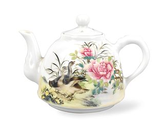 Chinese Enamel Teapot w/ Ducks, 20th C.