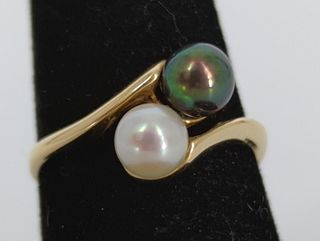 Gold Duo of Pearls Ring