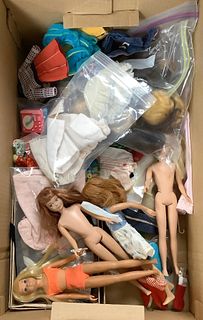 This lot has (3) Skippers & (1) Skooter plus a box of mostly vintage Skipper clothes. This is a real nice lot especially with many different Skipper o