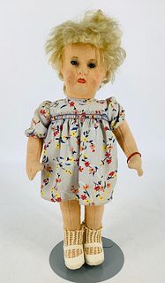Vintage Steiff wool felt girl (1938-1942). 13" doll with molded and painted swivel head, inset glass eyes, mohair wig, on five-piece body with tag joi