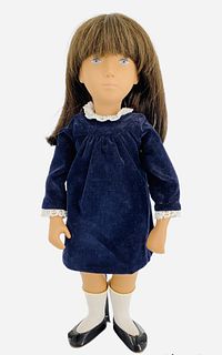 16" vinyl Limited Edition Sasha in velvet blue dress with light brown hair and painted facial features, tagged and box. Box shows wear, ripped, torn, 