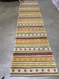 CONTEMPORARY HAND KNOTTED NEPAL WOOL RUNNER
