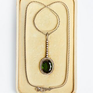 GREEN STONE AND PASTE PENDANT NECKLACE