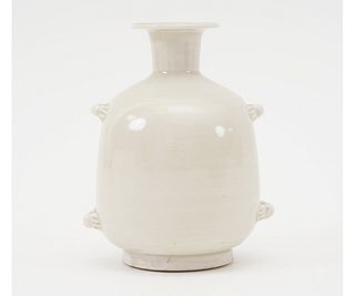 EARLY CHINESE DING STONEWARE FLASK