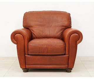 LEATHER CLUB CHAIR