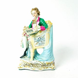 Vintage Porcelain Figurine, Victorian Gentleman