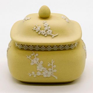 Wedgwood Primrose Jasperware Lidded Pagoda Candy Box