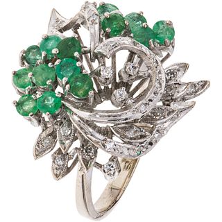RING WITH EMERALDS AND DIAMONDS IN PALLADIUM SILVER Round cut emeralds ~1.30 ct, 8x8 cut diamonds ~0.20 ct. Size: 8 ½ | ANILLO CON ESMERALDAS Y DIAMAN