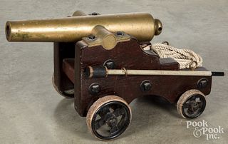 Large brass barrel signal cannon, 19th/20th c.