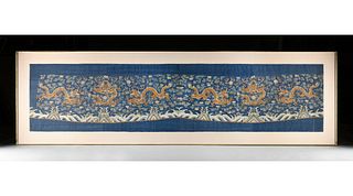 A LONG CHINESE "FOUR CLAW DRAGONS" GILT THREAD AND DEEP BLUE SILK PANEL HANGING, QING DYNASTY, 1644-1912,