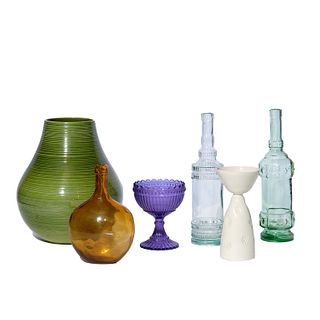 Misc group of early style glassware