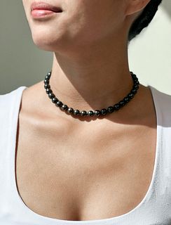Tahiti Back Pearls Beaded Necklace