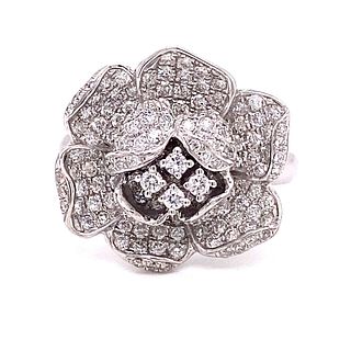 18k Diamond Flower Ring