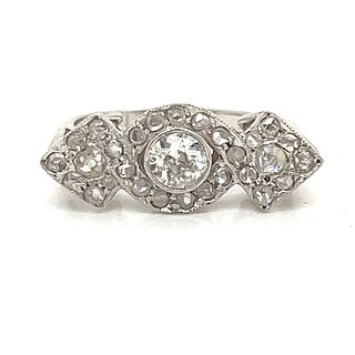 Late Victorian Platinum Diamond Ring
