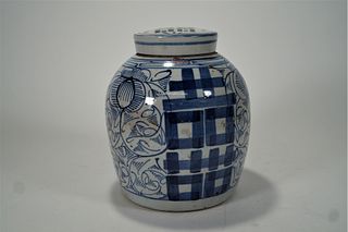 Chinese Export Pottery Lidded Ginger Jar