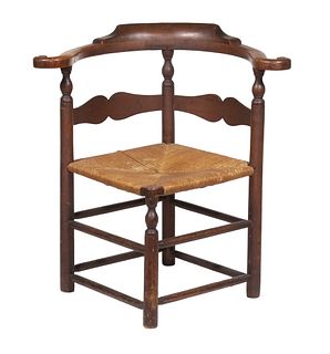 18TH C. COUNTRY CORNER CHAIR