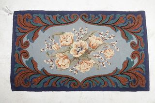 EARLY 20TH C. FLORAL HOOKED RUG