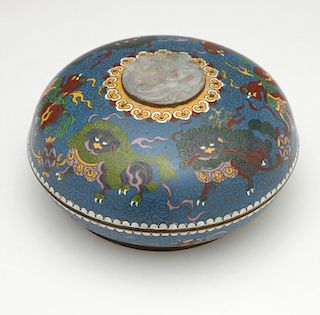 A Chinese cloisonne lidded box