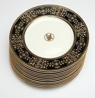A set of 12 Wedgwood ''Astbury'' dinner plates