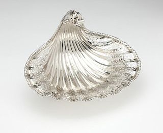 A George II sterling silver pierced serving dish