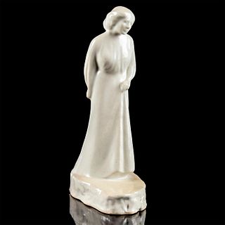 Doulton Lambeth Figurine, Peasant Girl