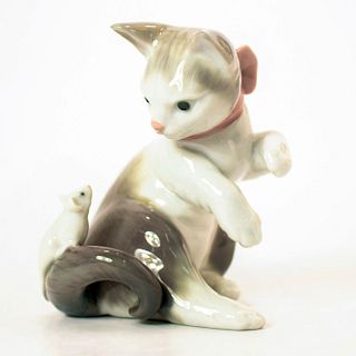 Lladro Porcelain Figurine, Cat and Mouse 1005236