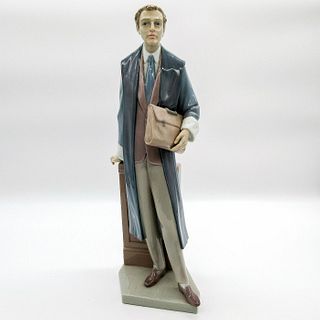 Male Attorney #6426 - Lladro Porcelain Figurine