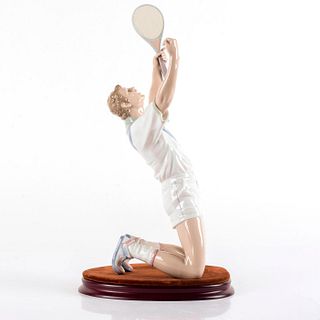 Tennis Champion 1006286 - Lladro Porcelain Figurine