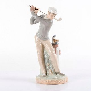 Golfer 1004824 - Lladro Porcelain Figurine