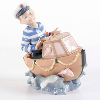 Little Skipper 1005936 - Lladro Porcelain Figurine