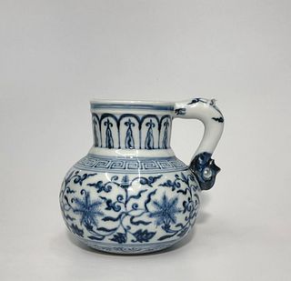 A Blue & White Porcelain Winepot. Height: 14 cm