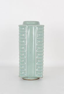 Chinese Song Dynasty Longquan Celadon Vase