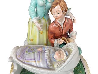 Capodimonte Porcelain Figurine "Famiglia Felice"